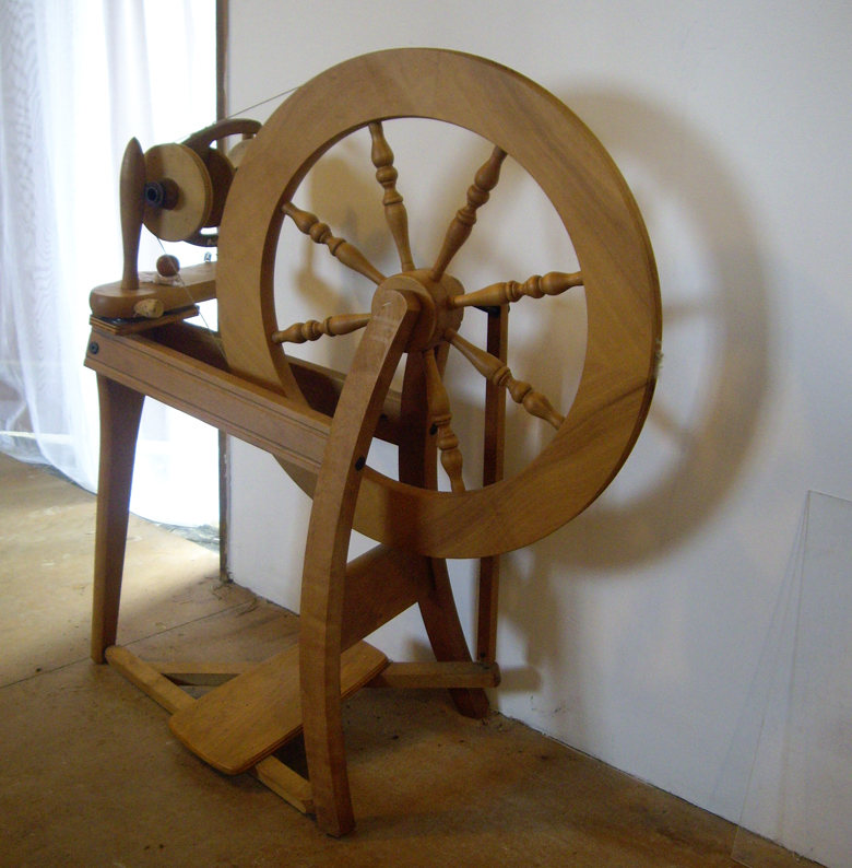 spinning wheel Julia Desch